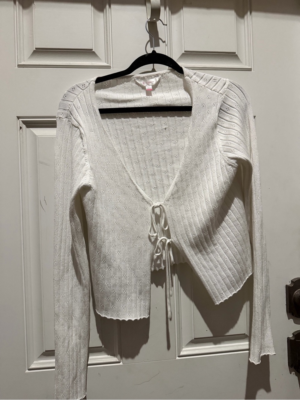 No Boundaries White Tie-Front Knit Cardigan